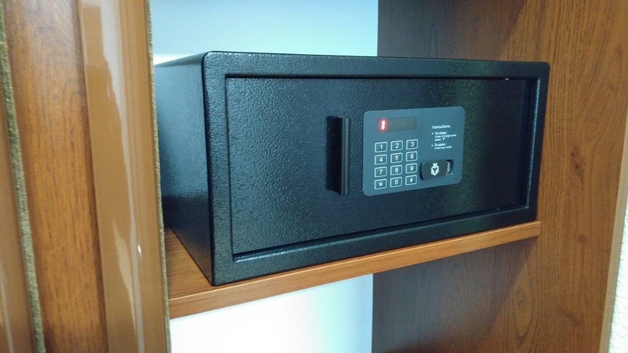 Hotel Meridian Броды Экстерьер фото