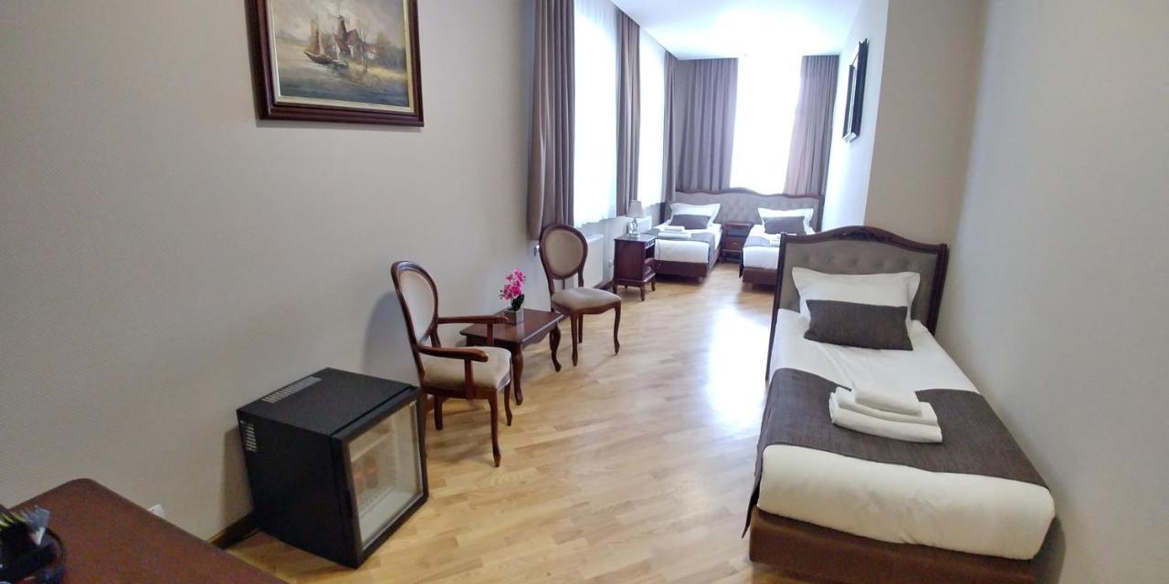 Hotel Meridian Броды Экстерьер фото