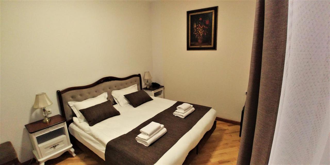 Hotel Meridian Броды Экстерьер фото
