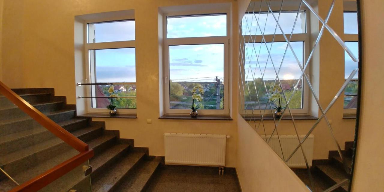 Hotel Meridian Броды Экстерьер фото