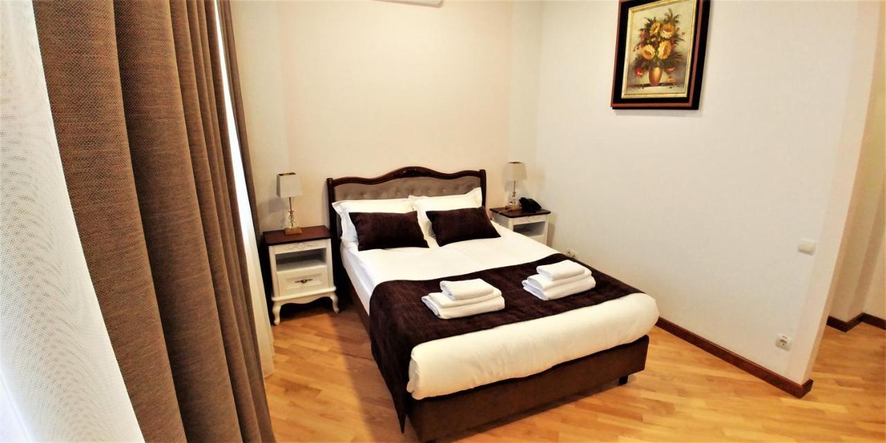 Hotel Meridian Броды Экстерьер фото