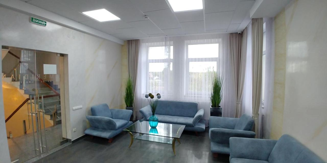 Hotel Meridian Броды Экстерьер фото